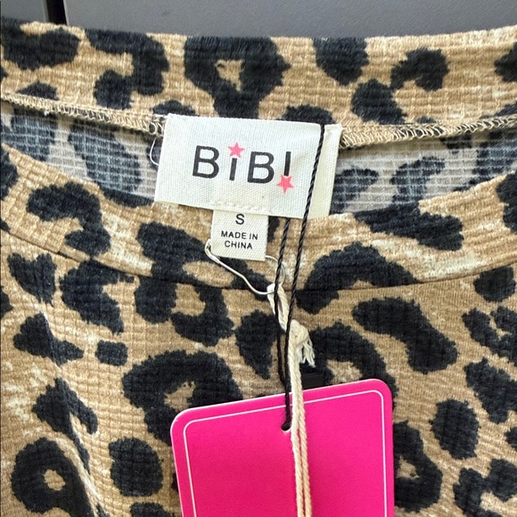 BiBi Pink and Leopard Print Top - Picture 2 of 3